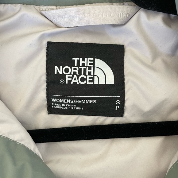 North Face rain jacket - Picture 3 of 3